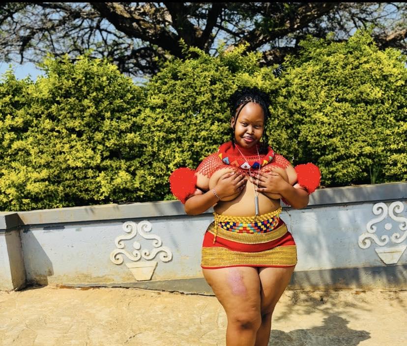 Amahle Dlamini's backgound photo