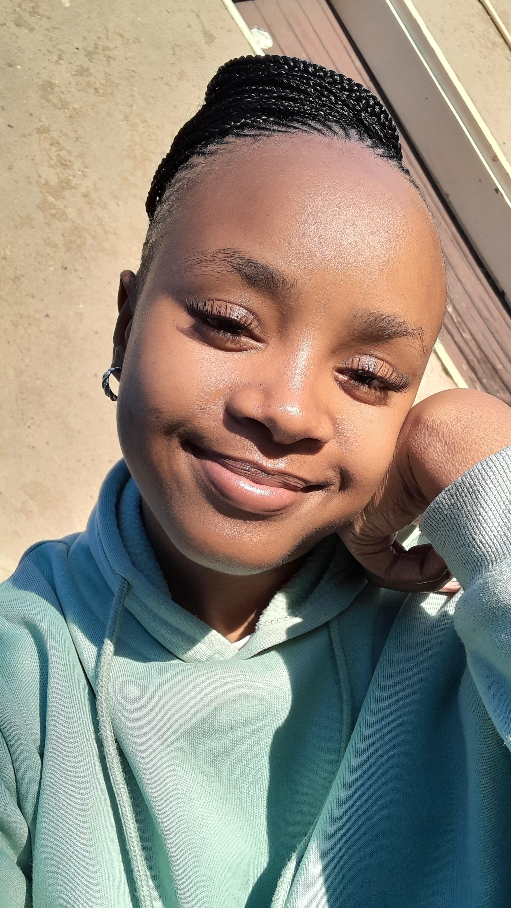 Mapuleng Nana Tihedi
