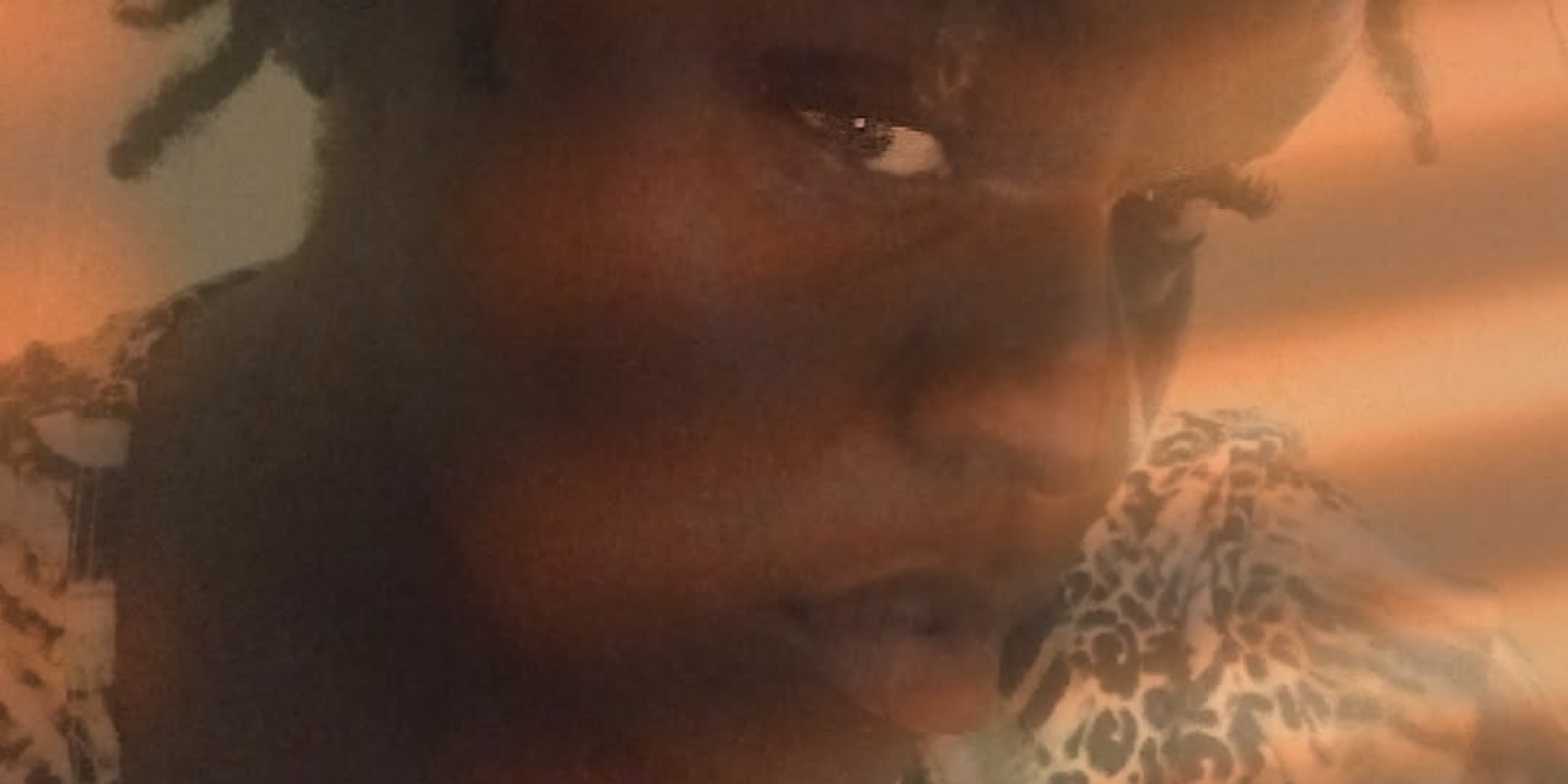 Etoya Otis's background photo Etoya Otis's backgound photo