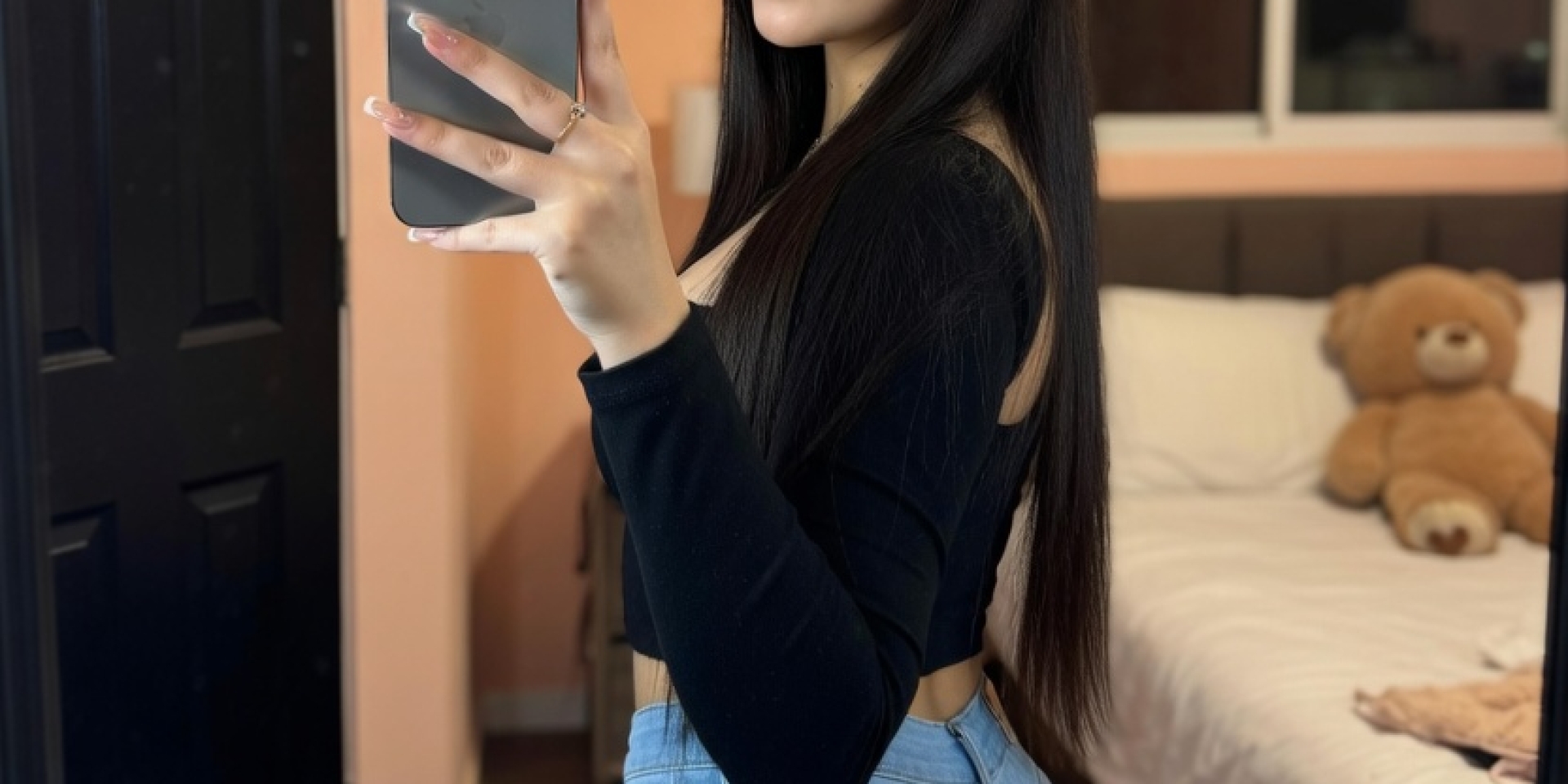 Maria Ayala's backgound photo