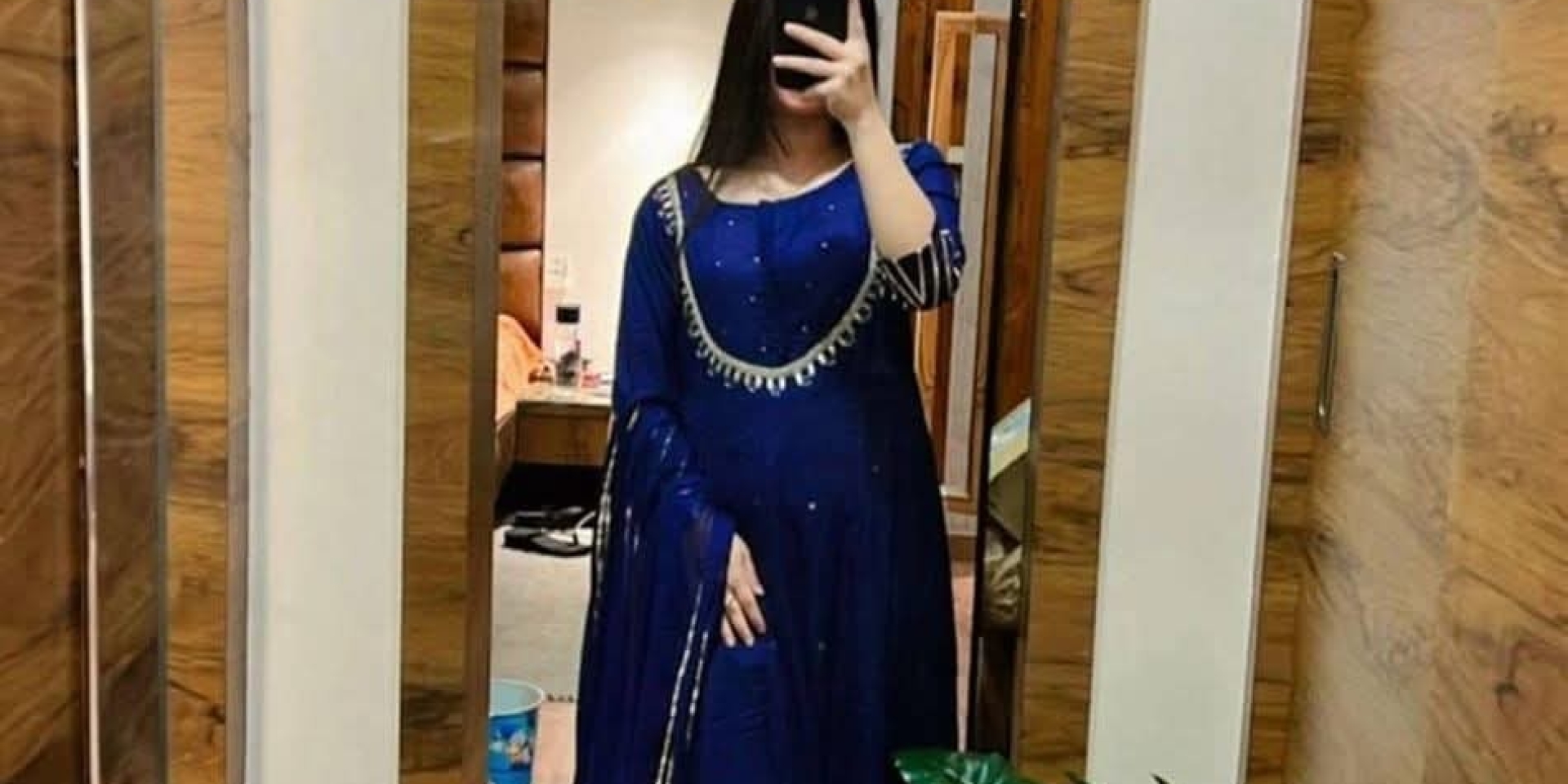 Lusia's backgound photo